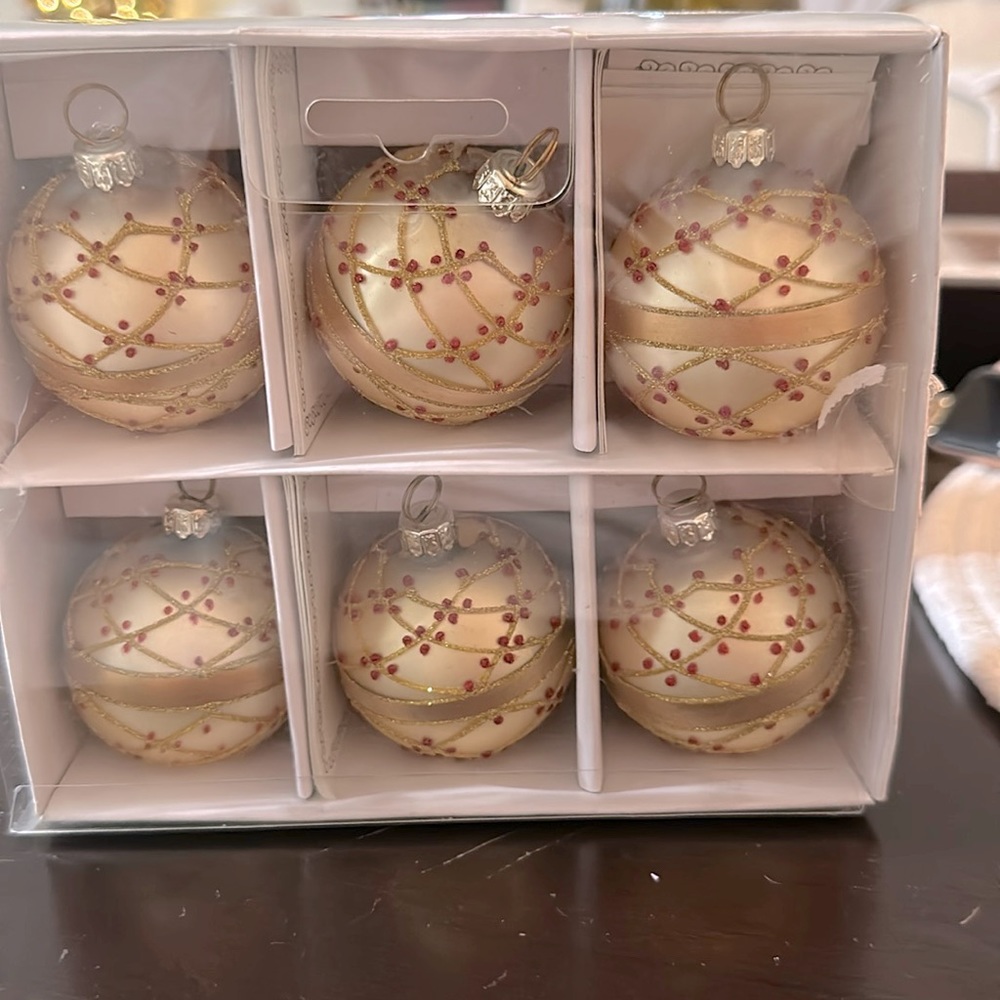 Set of 6 place Card Holders Set of 2- includes place Cards